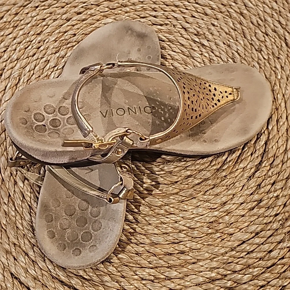 Bionic Sandals Gold size 7 - Picture 2 of 2